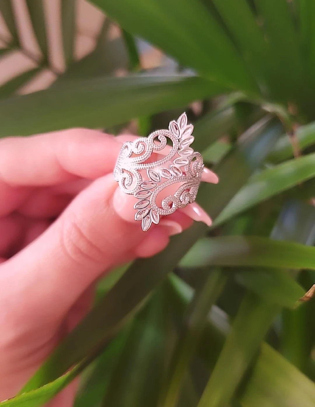 Sterling Silver Elegant Vines Ring
